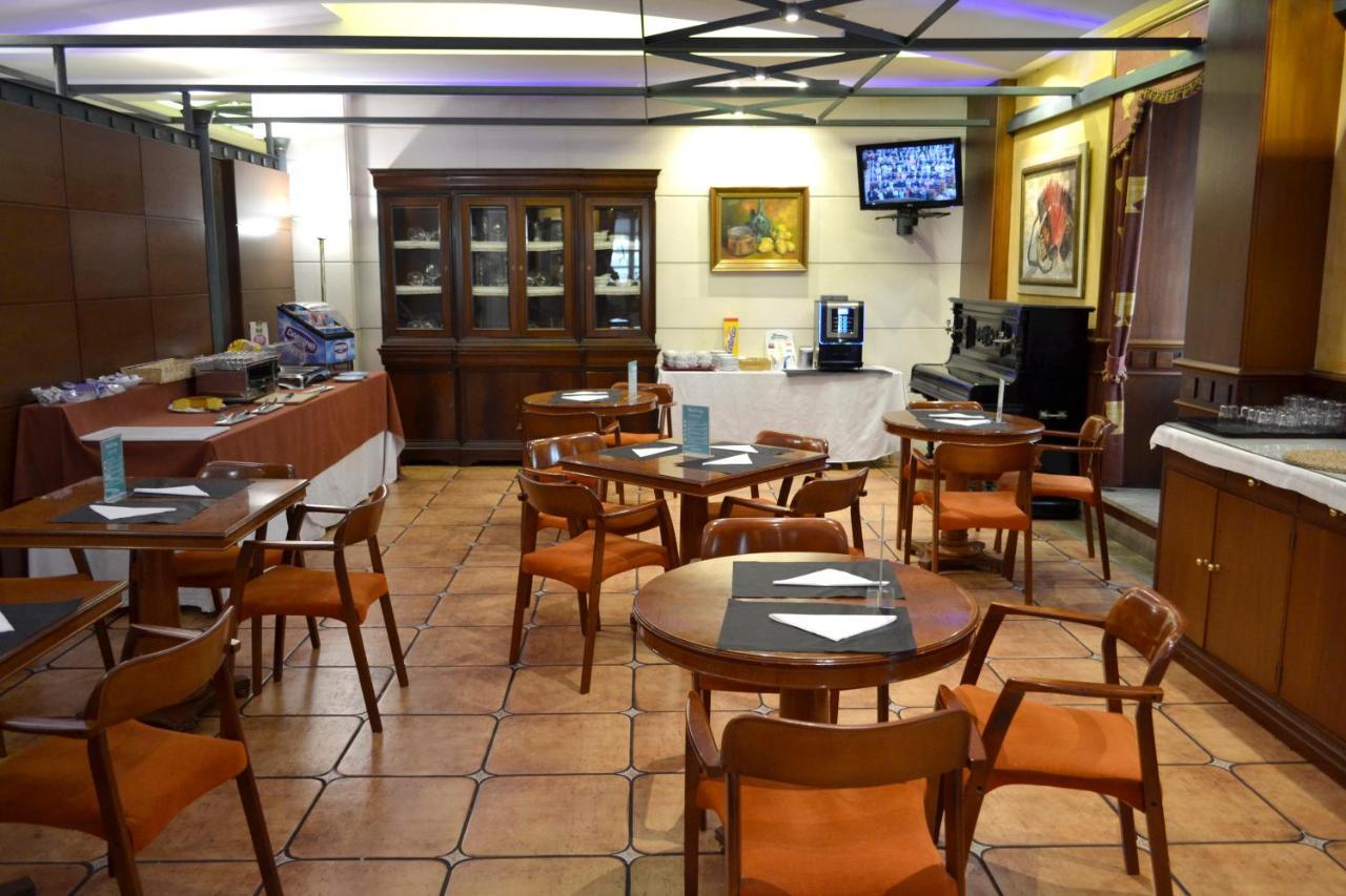 Hotel Alda El Suizo Ферол Екстериор снимка