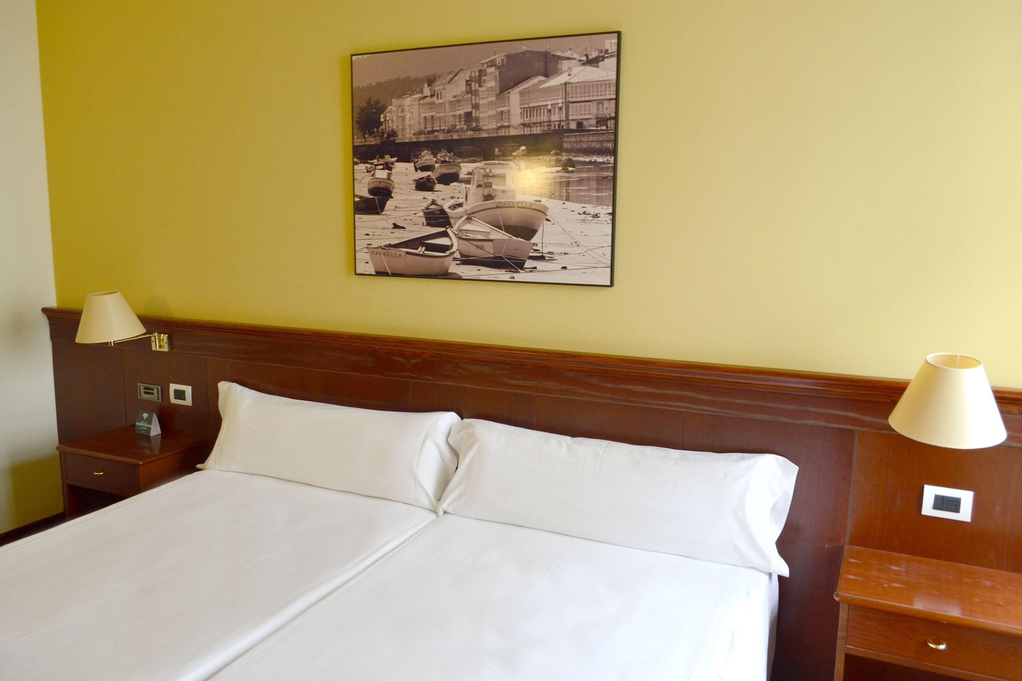 Hotel Alda El Suizo Ферол Екстериор снимка