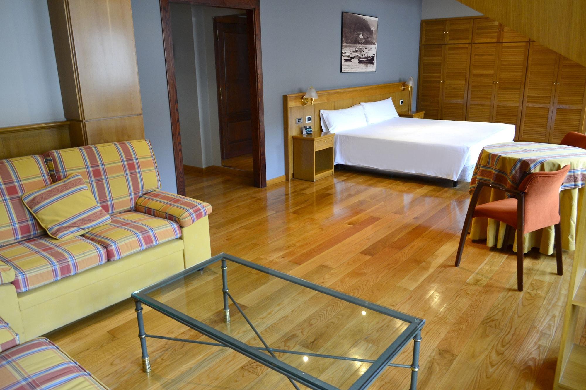 Hotel Alda El Suizo Ферол Екстериор снимка