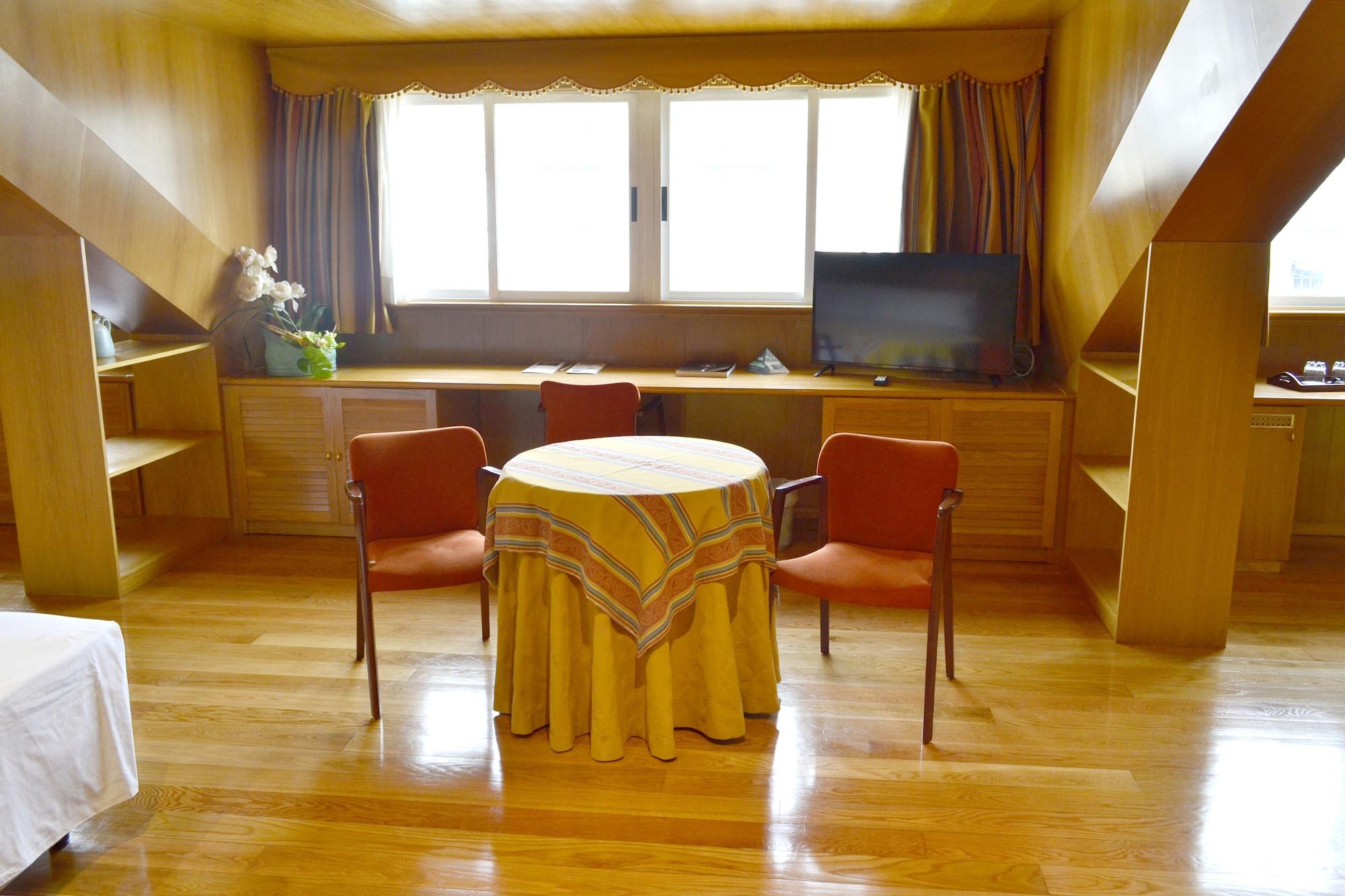 Hotel Alda El Suizo Ферол Екстериор снимка