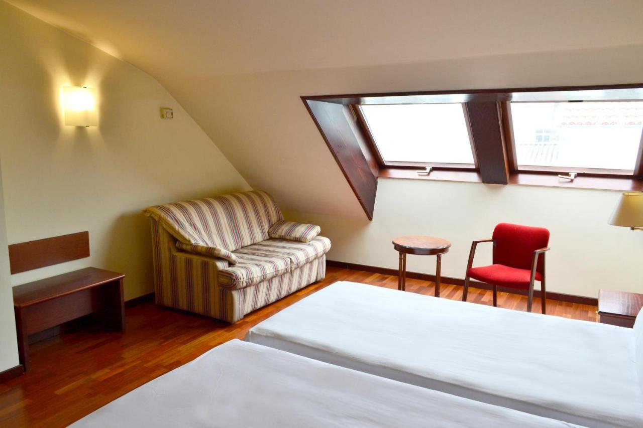 Hotel Alda El Suizo Ферол Екстериор снимка