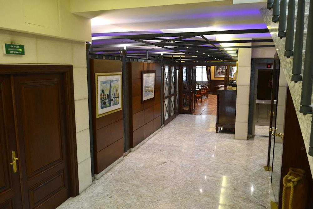 Hotel Alda El Suizo Ферол Екстериор снимка