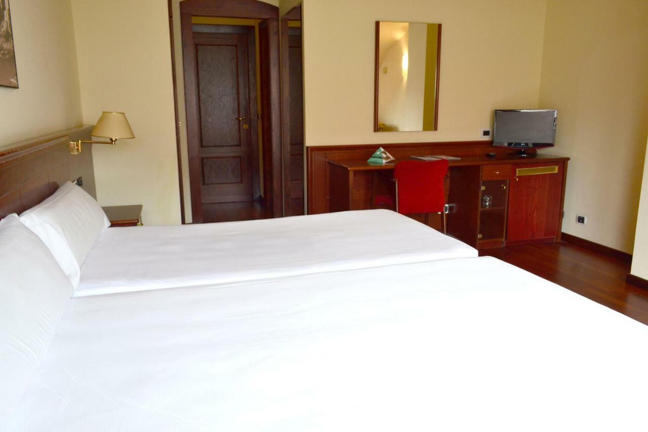 Hotel Alda El Suizo Ферол Екстериор снимка
